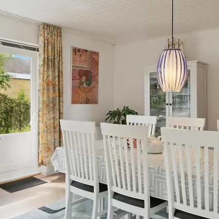 Holiday home In With Kitchen *