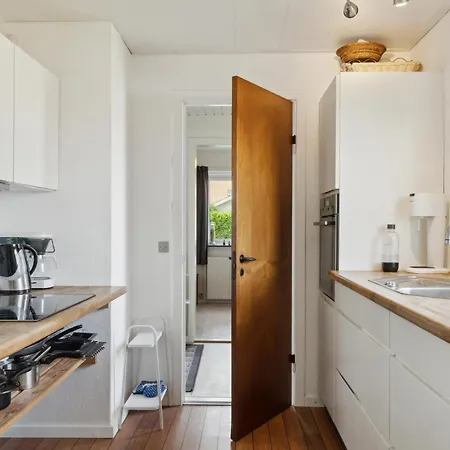 Holiday home In With Kitchen *
