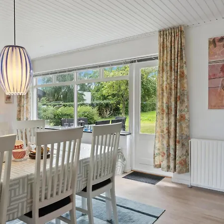 Holiday home In With Kitchen *