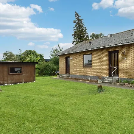 3 Bedroom Stunning In Ferienhaus *