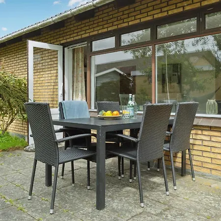 3 Bedroom Stunning In * Marstal